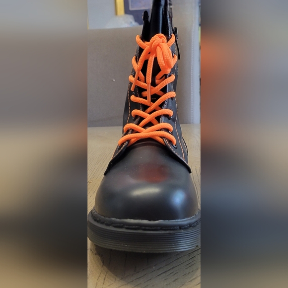 Utility/Work Boots - Picture 2 of 8